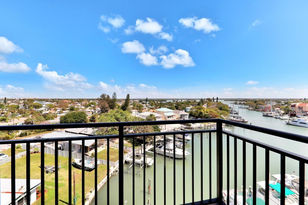Bay Front Oasis Apartman St. Pete Beach Kültér fotó