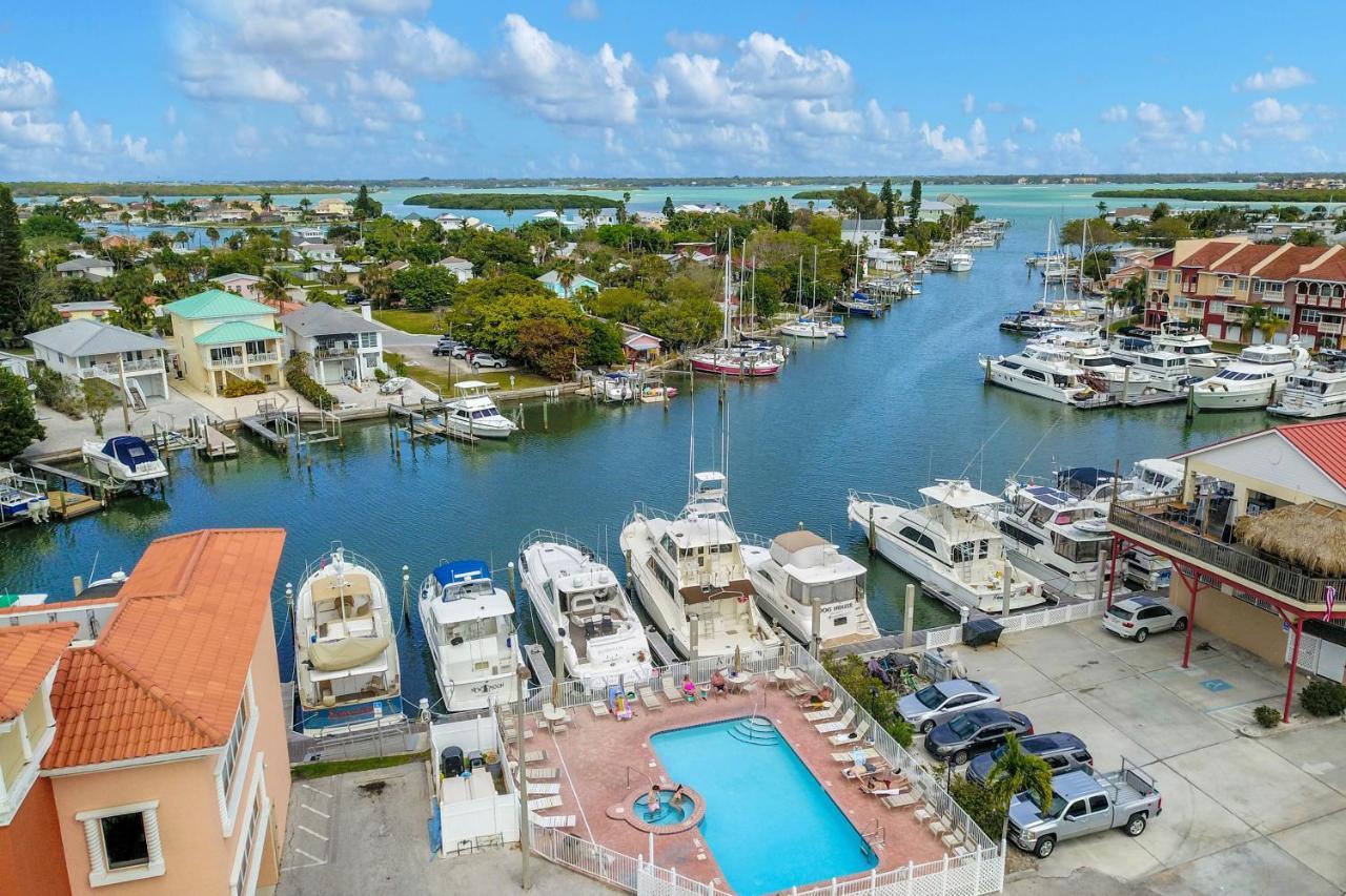Bay Front Oasis Apartman St. Pete Beach Kültér fotó